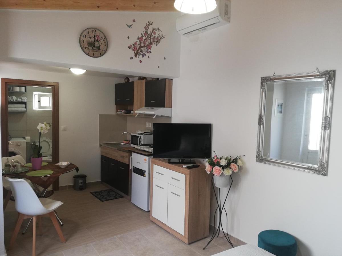 Small Studio With Yard La Canea Exterior foto