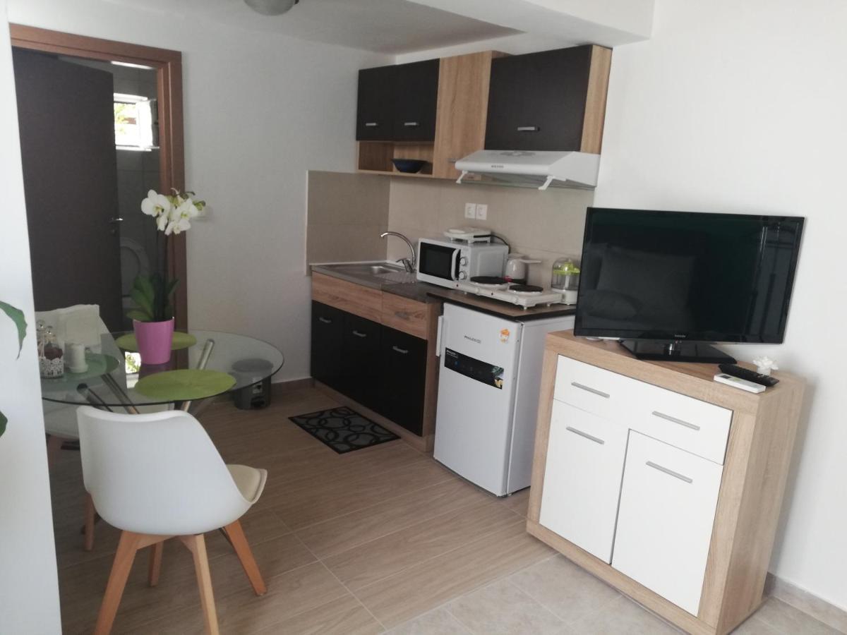Small Studio With Yard La Canea Exterior foto